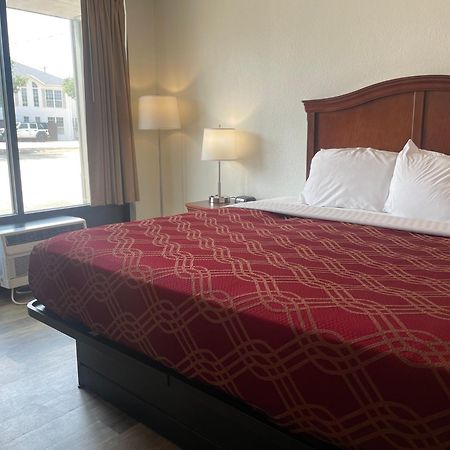 Hotel Ramada By Wyndham Branson Theatre District Exterior foto